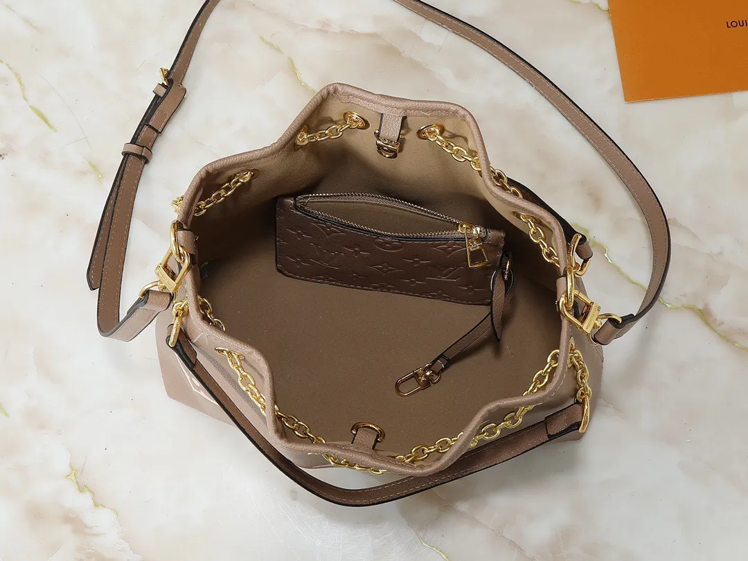 All Categories Official Website "Brand Women's Bags" Women's Bags 💙 LV 2025 New LV Crossbody Bag