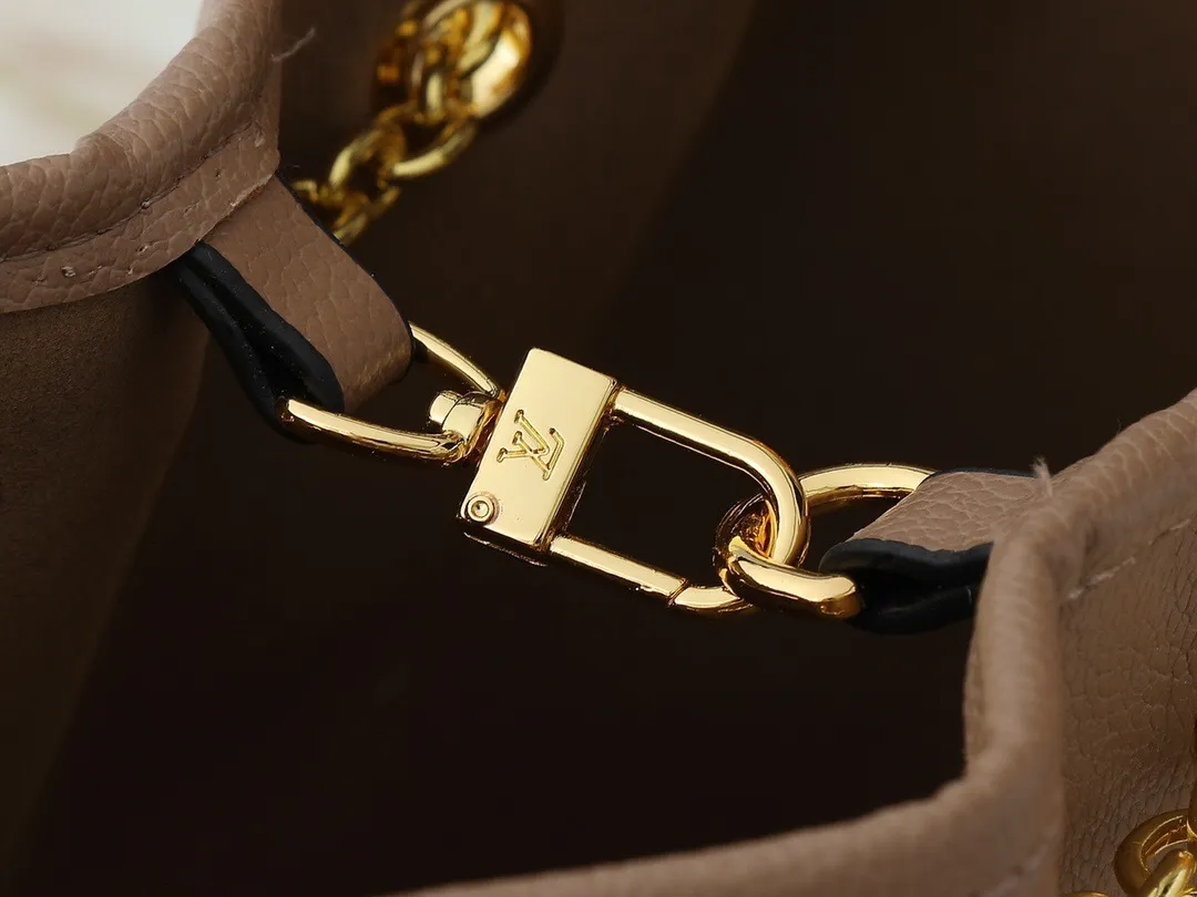 All Categories Official Website "Brand Women's Bags" Women's Bags 💙 LV 2025 New LV Crossbody Bag