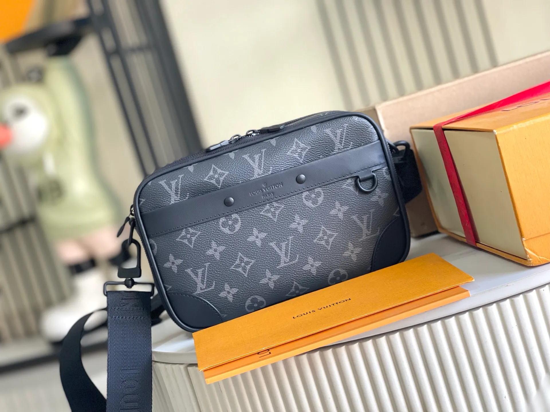 All Categories 💚 Authentic Grade Bags 💚 LV 2026 New LV Top Replica Crossbody Shoulder Bag