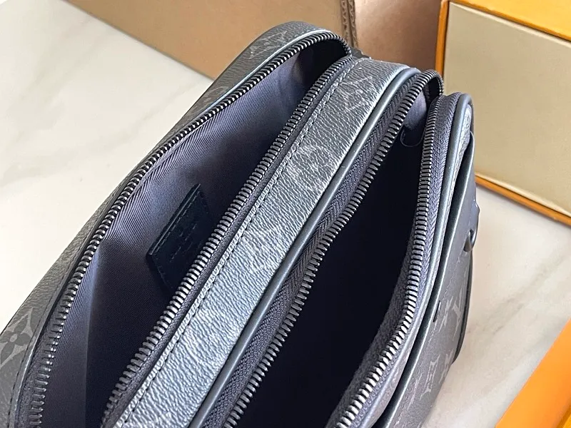 All Categories 💚 Authentic Grade Bags 💚 LV 2026 New LV Top Replica Crossbody Shoulder Bag