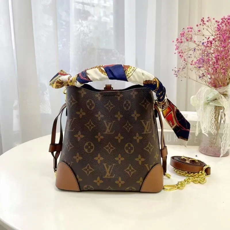 All categories Official website "Brand Women's Bags" Women's Bags 💙 LV fine imitation LV, high imitation LV bags, LV crossbody bags, 2023 official latest version LV bucket bag, LV bag factory, recommended bags, size: 25-15-24CM