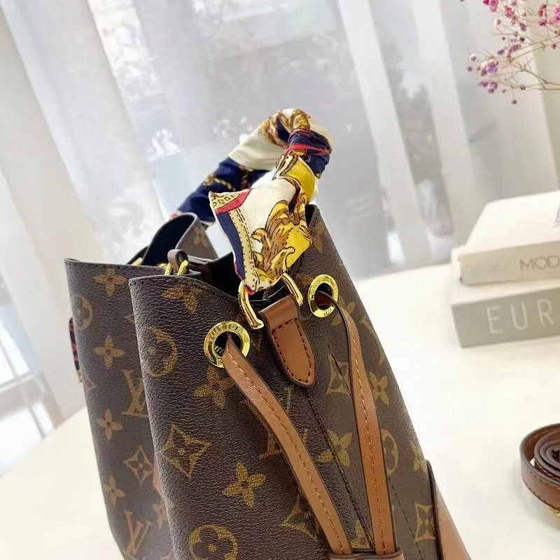 All categories Official website "Brand Women's Bags" Women's Bags 💙 LV fine imitation LV, high imitation LV bags, LV crossbody bags, 2023 official latest version LV bucket bag, LV bag factory, recommended bags, size: 25-15-24CM