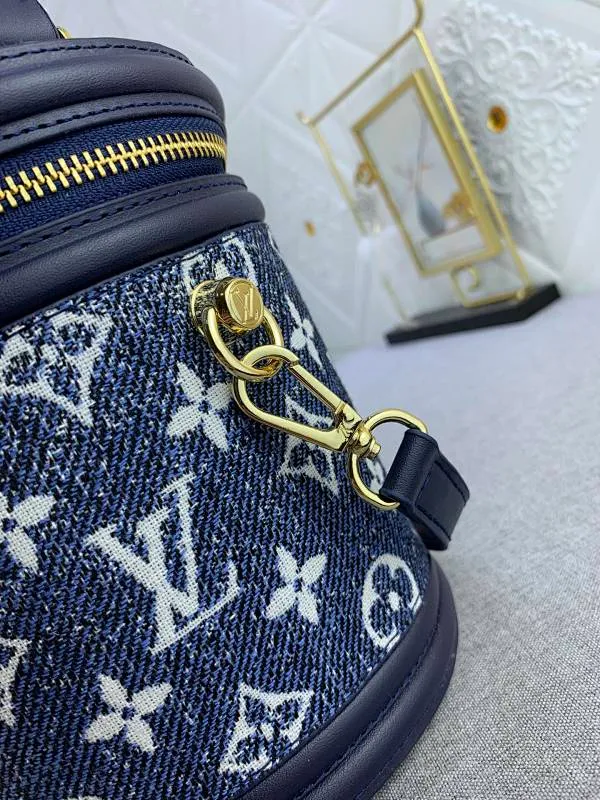 All Categories Official Website "Brand Women's Bags" Women's Bags 💙 LV upgraded original gradient denim blue cannes fortune bag. Drawing on the shape of a long-standing makeup box, women's art director Nicolas Ghesquière recreates the classic charm of the past with this semi-rigid handbag. Monogram and Monogram Reverse