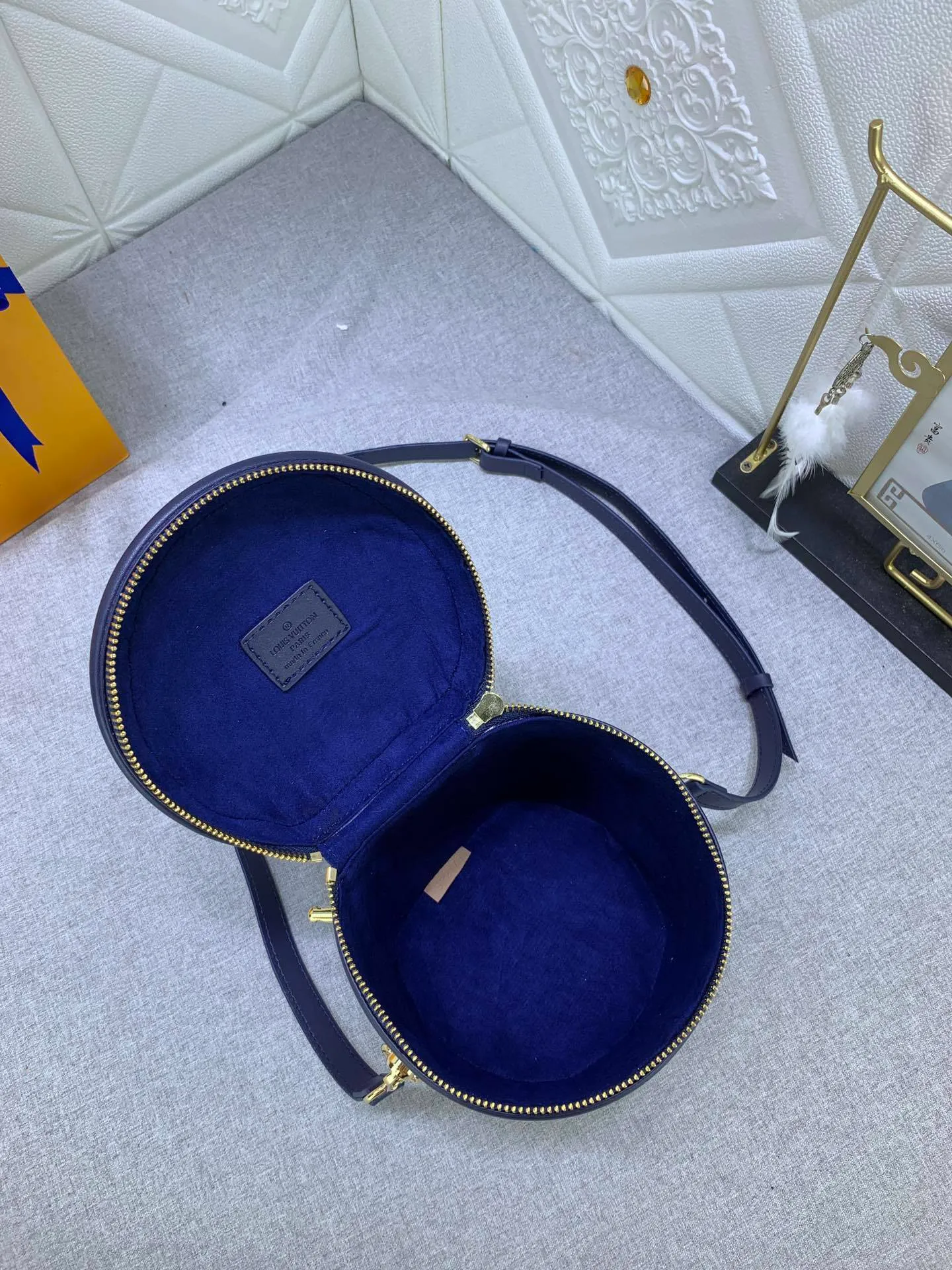 All Categories Official Website "Brand Women's Bags" Women's Bags 💙 LV upgraded original gradient denim blue cannes fortune bag. Drawing on the shape of a long-standing makeup box, women's art director Nicolas Ghesquière recreates the classic charm of the past with this semi-rigid handbag. Monogram and Monogram Reverse