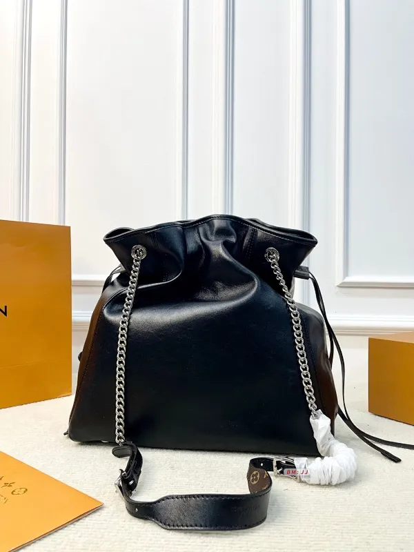 All Categories Official Website "Brand Women's Bags" Women's Bags 💙 LV 2025 New LV Crossbody Bag