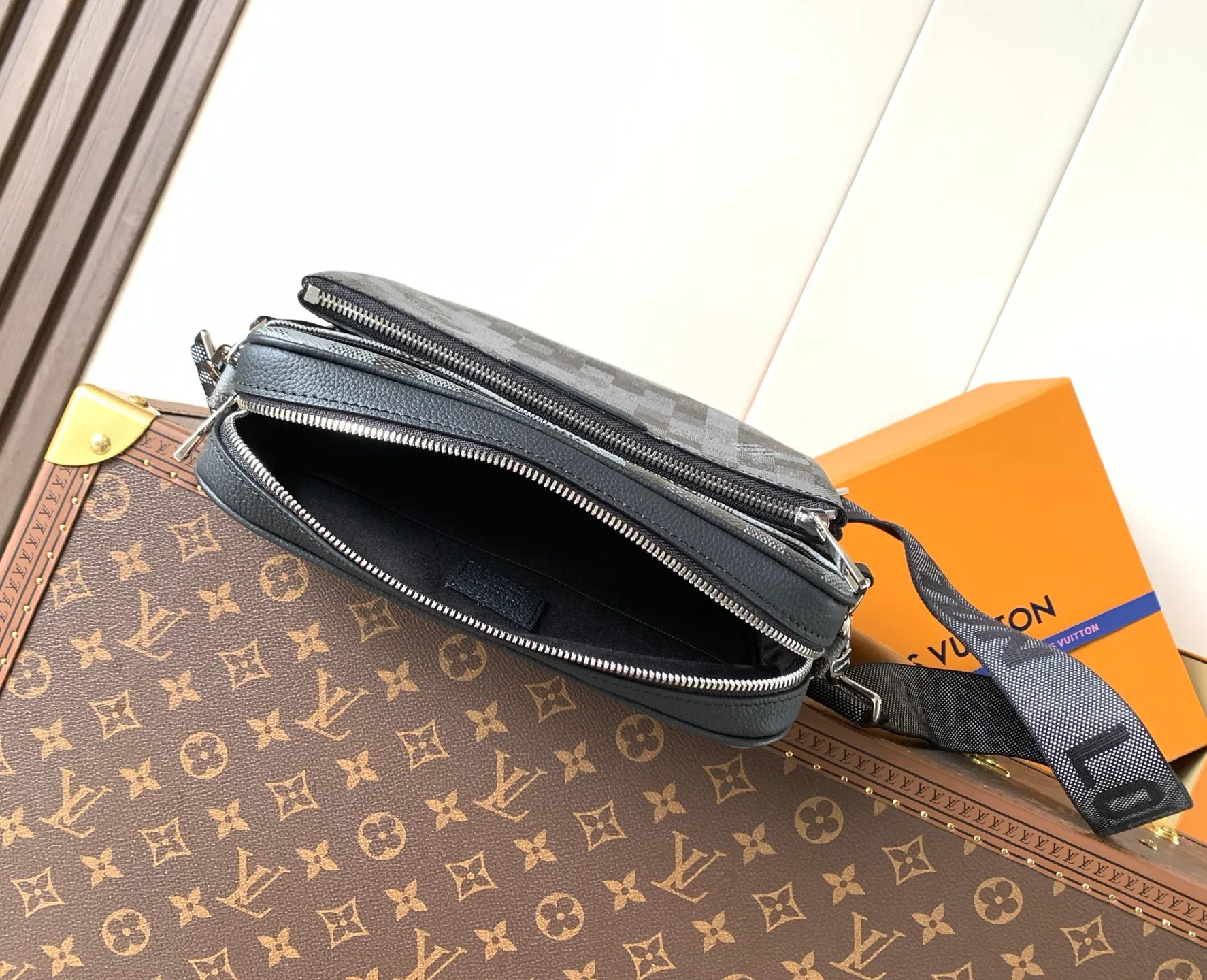 All Categories Official Website "Brand Women's Bags" Women's Bags 💙 LV 2026 New LV Crossbody Bag