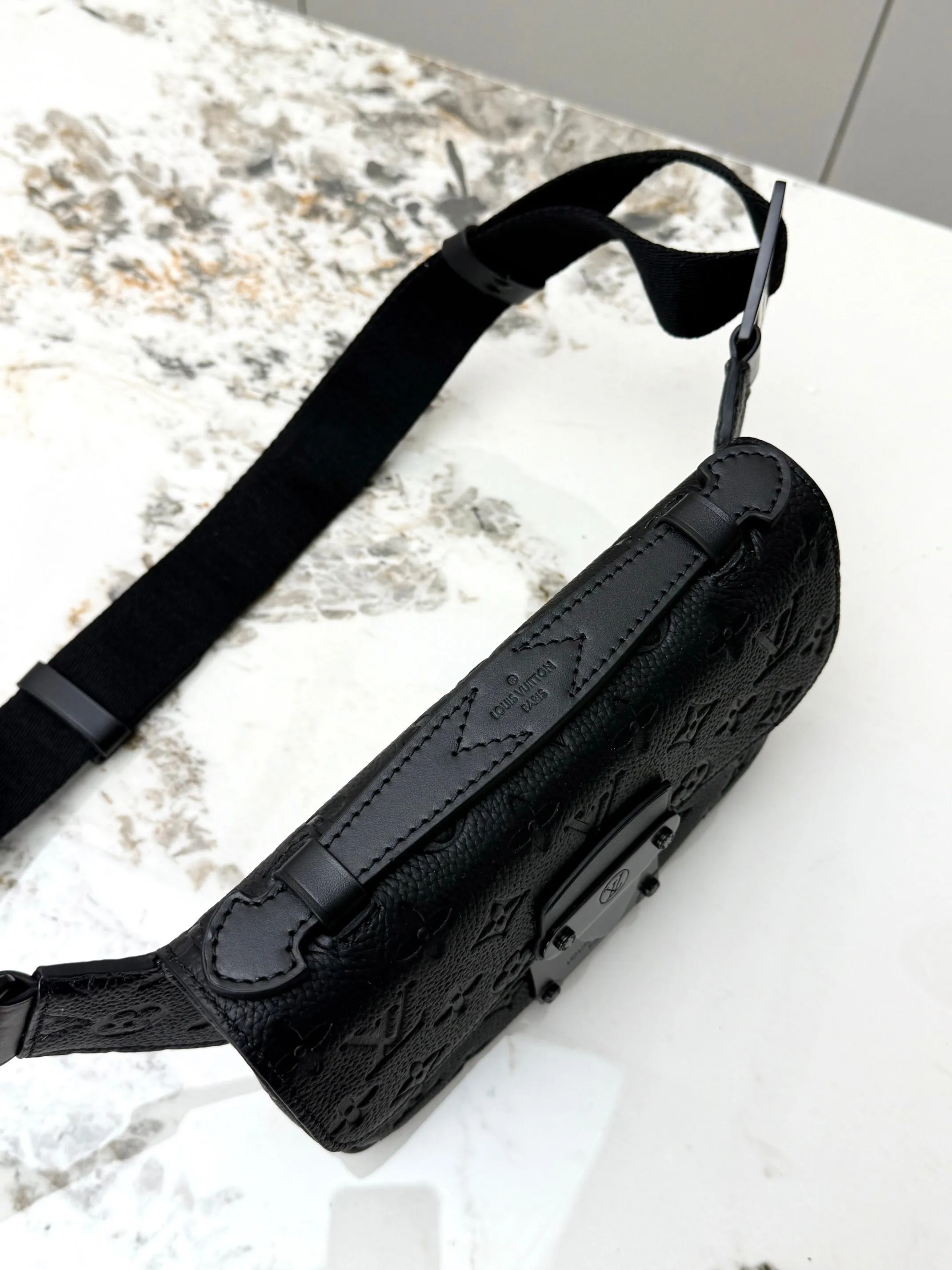 All Categories Official Website "Brand Women's Bags" Women's Bags 💙 LV 2025 New LV Crossbody Bag