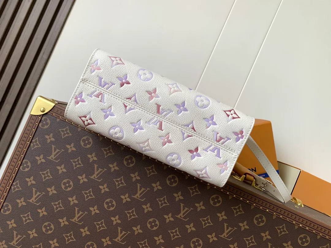 All categories Official website "Brand Women's Bags" Women's Bags 💙 LV 2026 new LV hand-held crossbody bag