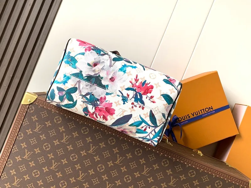 All Categories Official Website "Brand Women's Bags" Women's Bags 💙 LV 2026 New LV Crossbody Bag