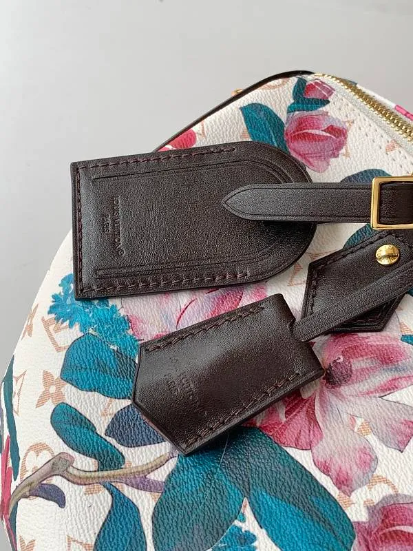 All Categories Official Website "Brand Women's Bags" Women's Bags 💙 LV 2026 New LV Crossbody Bag