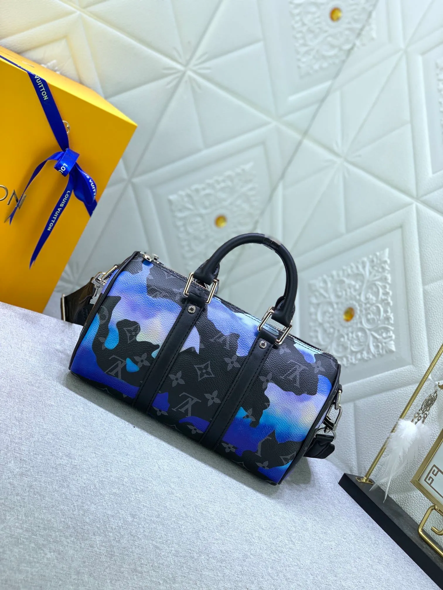 All categories Official website "Brand Women's Bags" Women's Bags 💙 LV replica LV, fine imitation LV bags, LV handbags, 2023 official latest version LV leather travel bag, bag factory, original material, size: 25-15-11CM