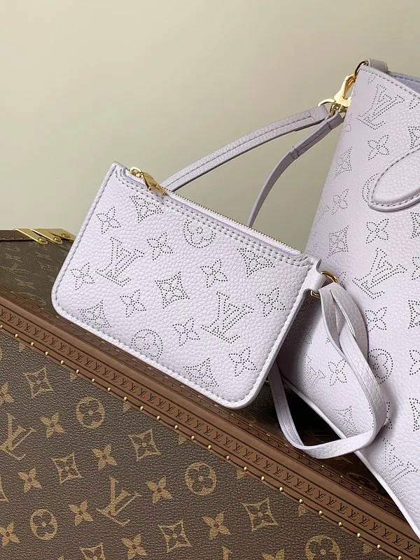 All categories Official website "Brand Women's Bags" Women's Bags 💙 LV 2026 new LV hand-held crossbody bag