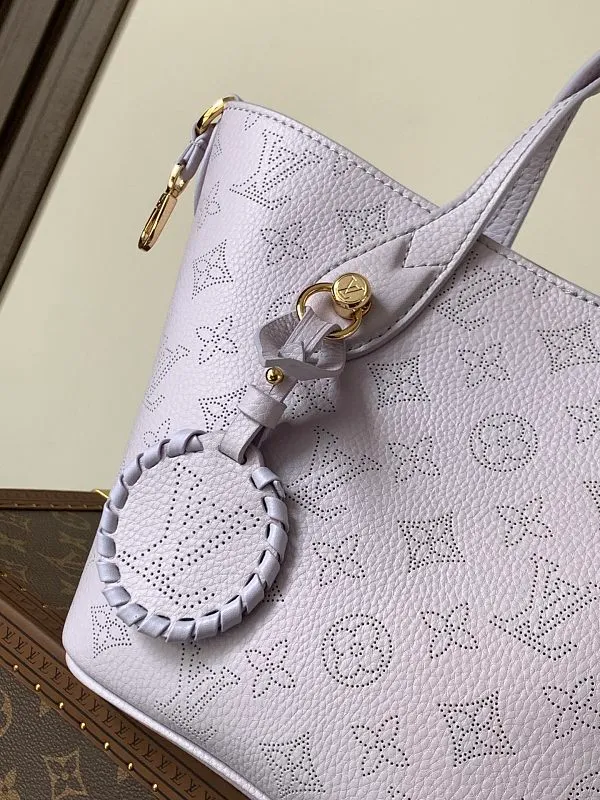 All categories Official website "Brand Women's Bags" Women's Bags 💙 LV 2026 new LV hand-held crossbody bag