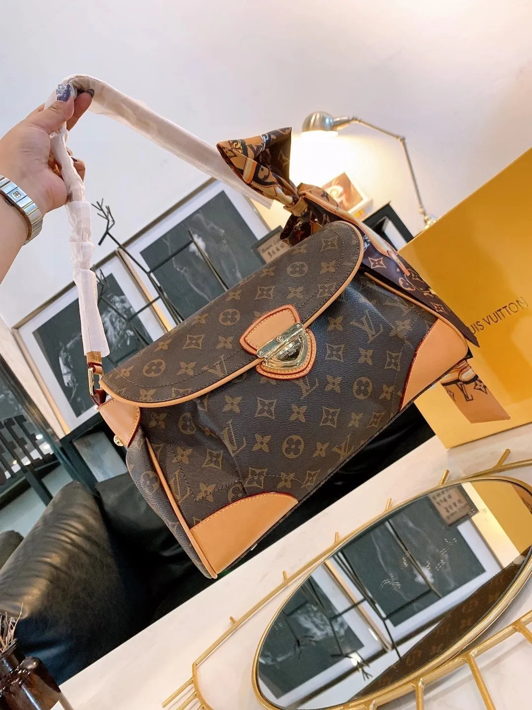 All categories Official website "Brand Women's Bags" Women's Bags 💙 LV fine imitation LV, high imitation LV bags, LV crossbody bags, 2023 official latest version LV armpit bag, LV bag factory, recommended bags, size: 31-4-16CM
