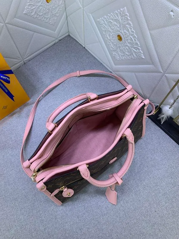All categories Official website "Brand Women's Bags" Women's Bags 💙 LV upgrades the original Popincourt handbag with a fashionable new attitude. This contemporary tote in single-frame canvas and natural leather trim offers effortless style and impeccable functionality. Size: 32-21-13cm