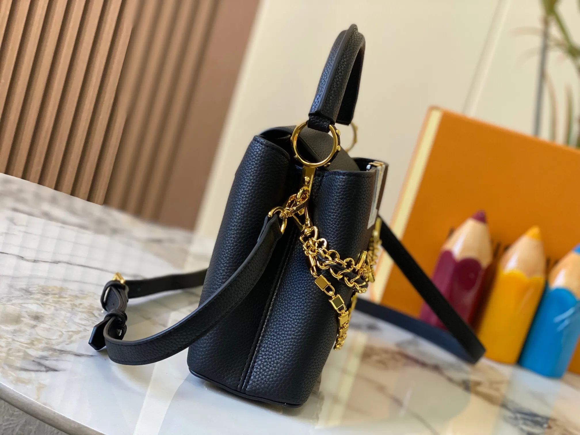 All Categories Official Website "Brand Women's Bags" Women's Bags 💙 LV 2024 New LV Crossbody Bag