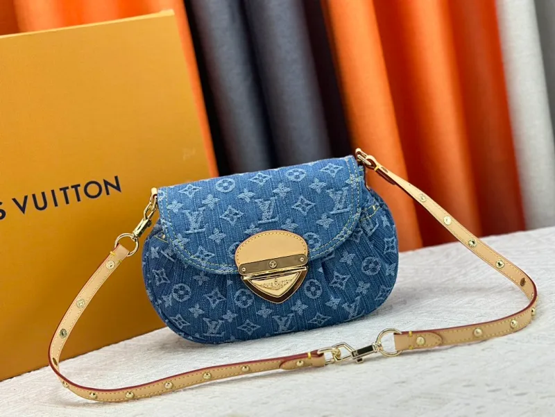 All categories Official website "Brand Women's Bags" Women's Bags 💙 LV 2024 official website new LV armpit bag
