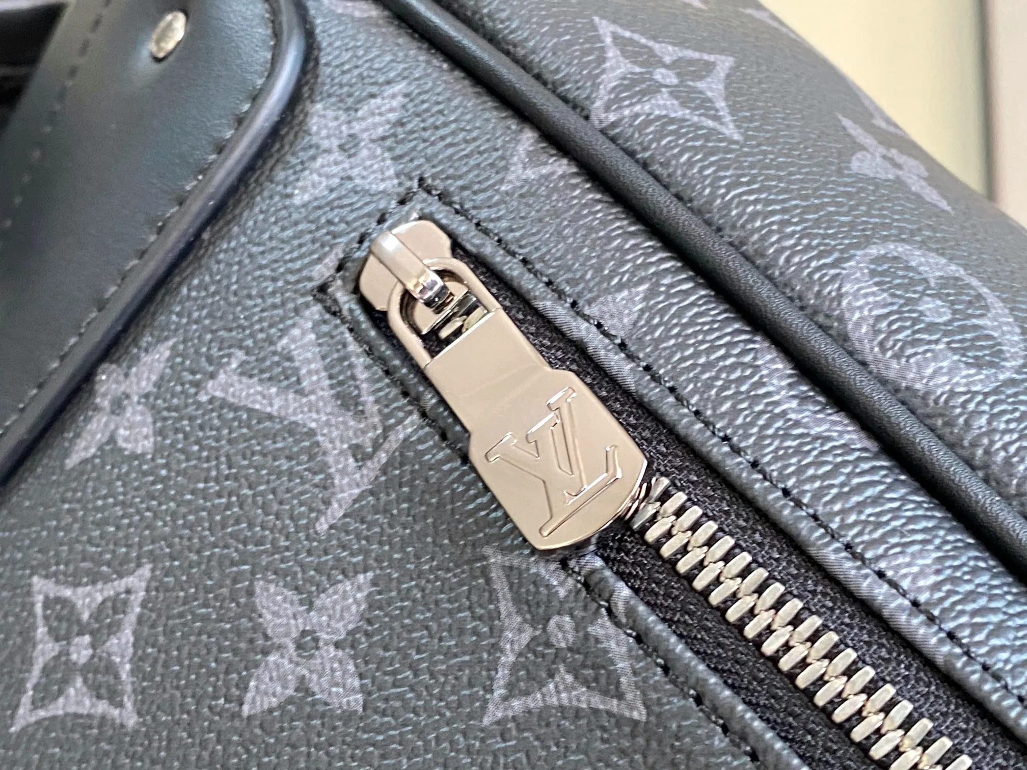 All categories 💚 Authentic bags 💚 LV LV classic backpack