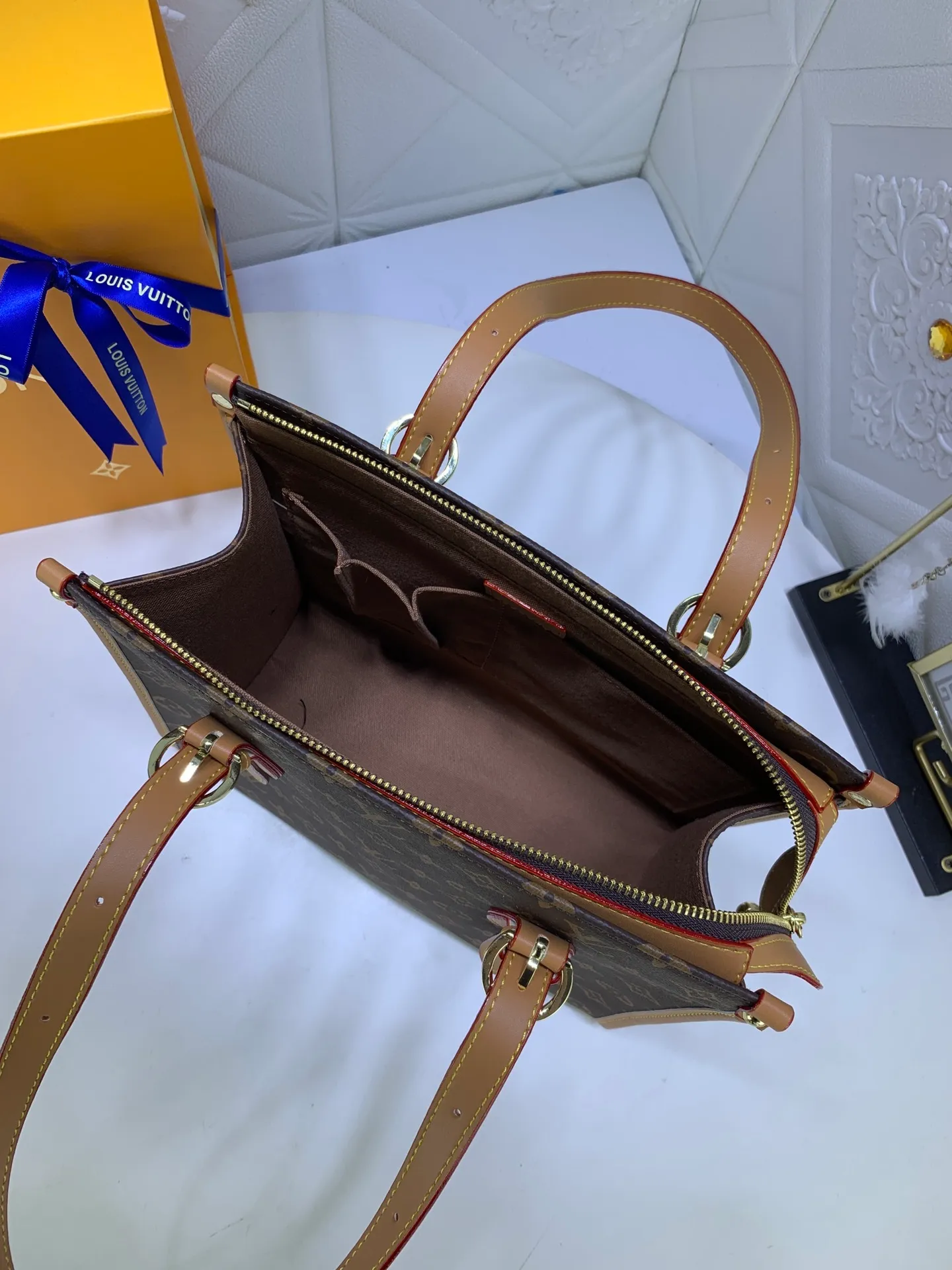 All categories Official website "Brand Women's Bags" Women's Bags 💙 LV 2022 Official New LV Handbag Wholesale 58001900 High Quality Size: 27.5-13-23.5 CM