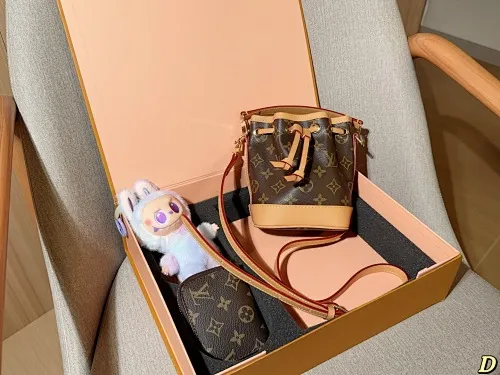 All Categories Official Website "Brand Women's Bags" Women's Bags 💙 LV 2025 New LV Set Box Mini Spout Small Bucket ➕Coin Purse ➕labubu Pendant