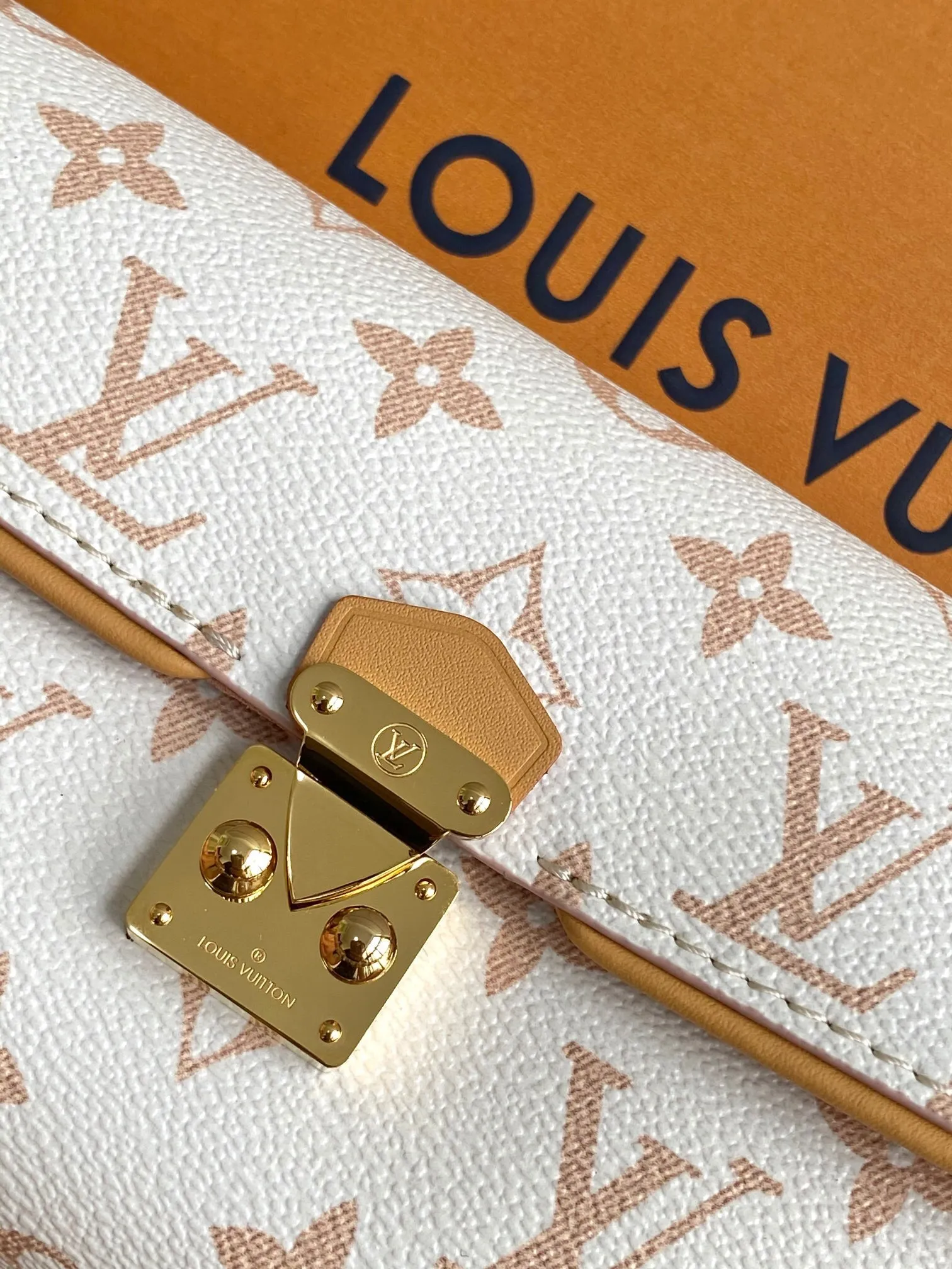 All Categories Official Website "Brand Women's Bags" Women's Bags 💙 LV 2025 New LV Crossbody Bag