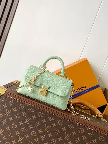 All Categories Official Website "Brand Women's Bags" Women's Bags 💙 LV 2026 New LV Crossbody Bag
