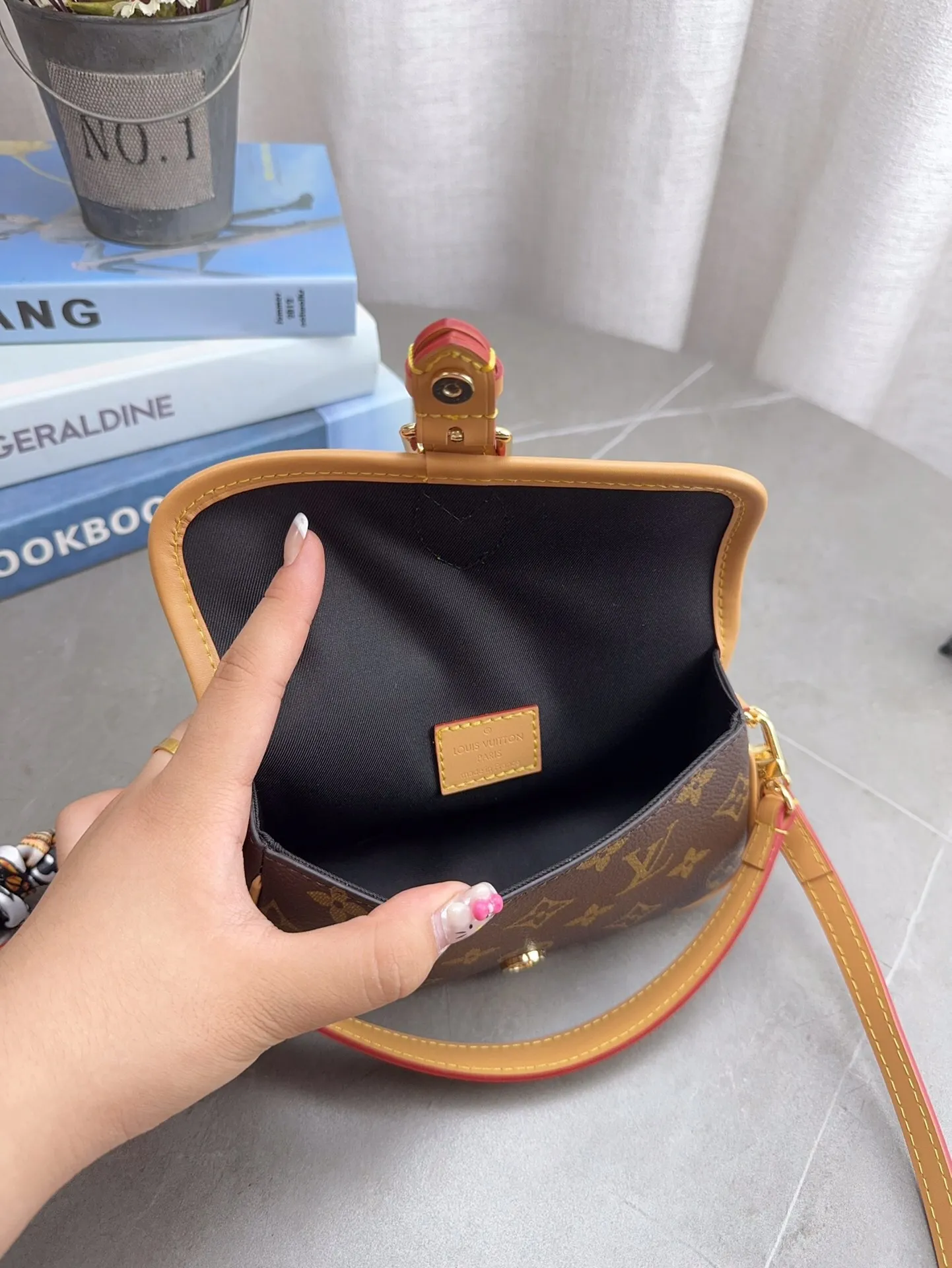 All Categories Official Website "Brand Women's Bags" Women's Bags 💙 LV 2025 New LV Crossbody Bag