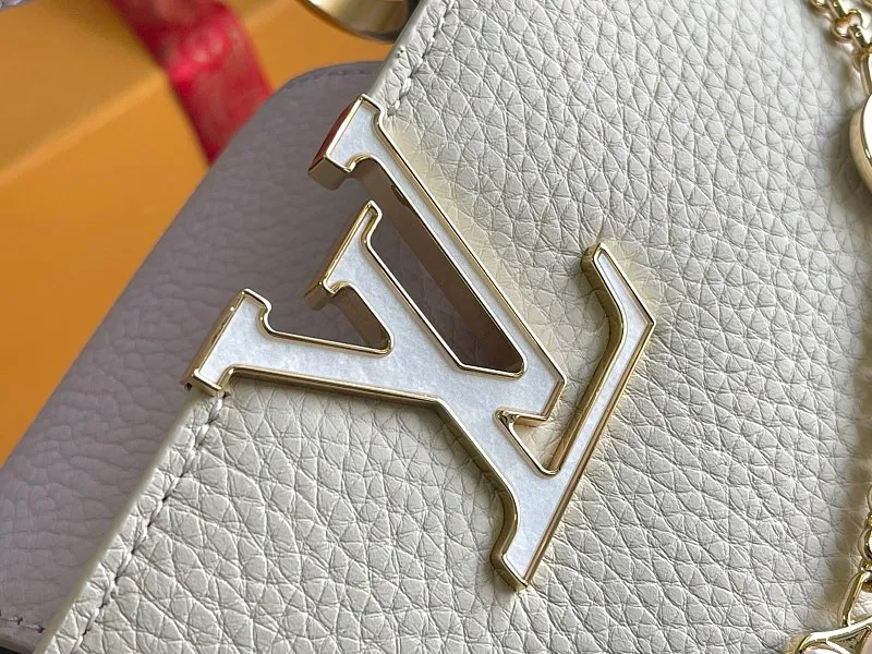 All Categories 💚 Authentic Grade Bags 💚 LV 2026 New LV Top Replica Crossbody Shoulder Bag