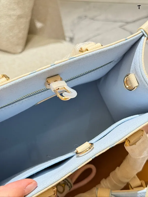 All Categories Official Website "Brand Women's Bags" Women's Bags 💙 LV 2025 New LV Crossbody Bag