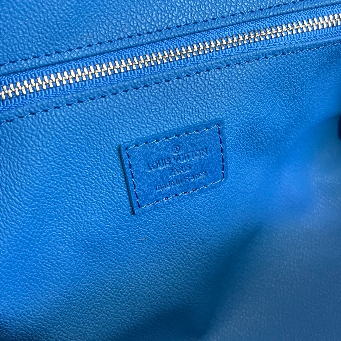 All categories Official website "Brand Women's Bags" Women's Bags 💙 LV 2025 new LV toiletry bag
