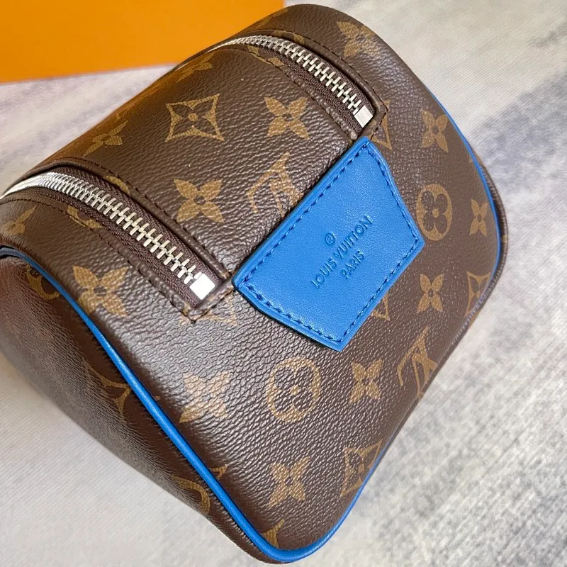 All categories Official website "Brand Women's Bags" Women's Bags 💙 LV 2025 new LV toiletry bag
