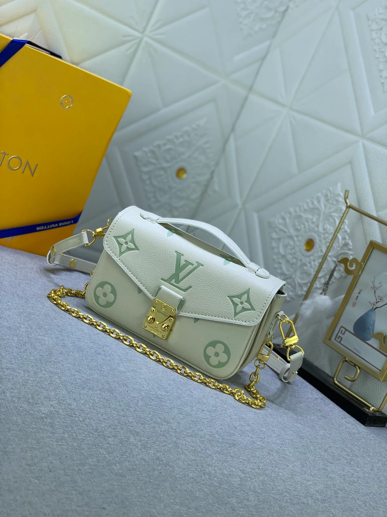 All Categories Official Website "Brand Women's Bags" Women's Bags 💙 LV 2024 New LV Crossbody Bag