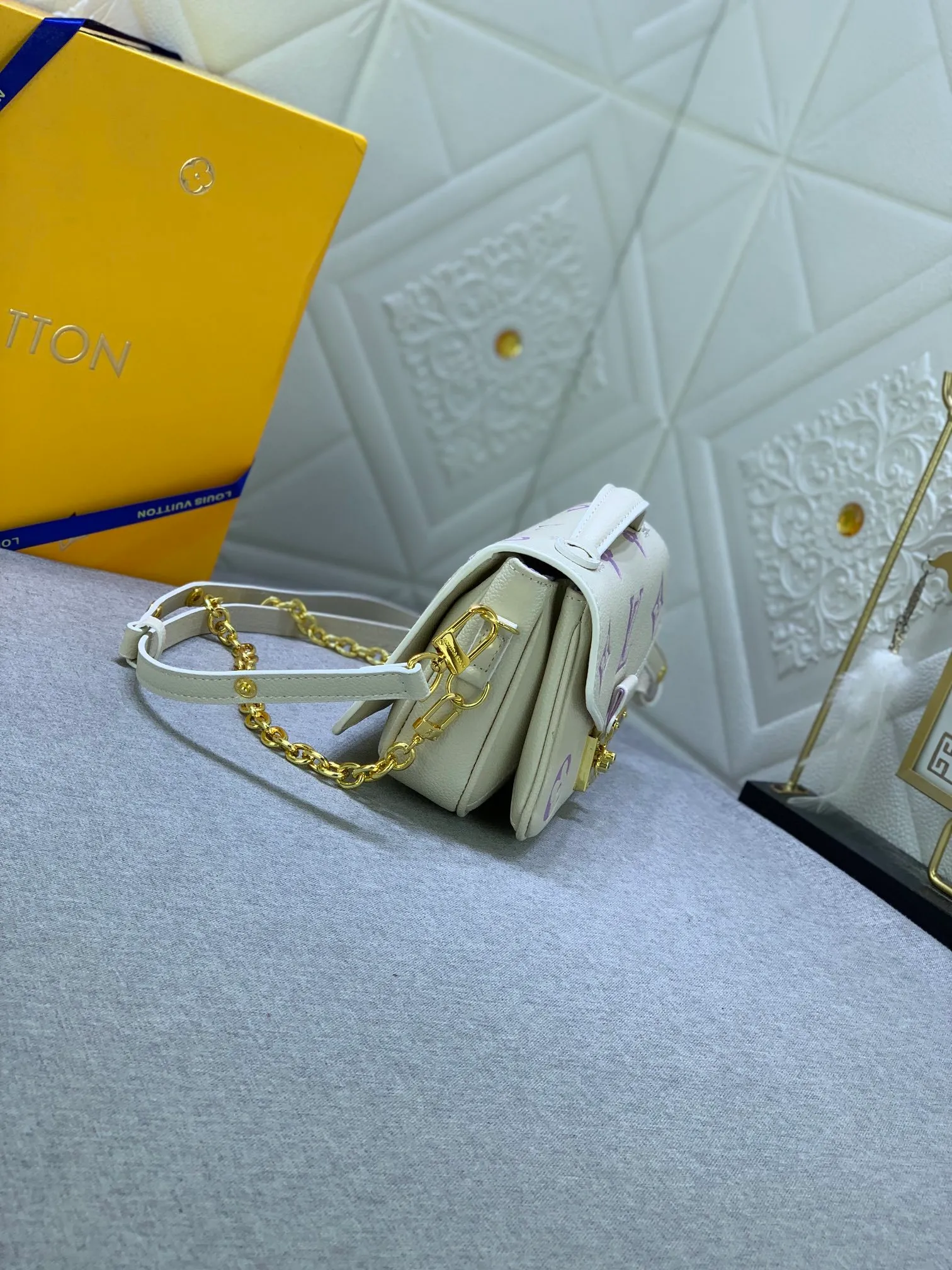 All Categories Official Website "Brand Women's Bags" Women's Bags 💙 LV 2024 New LV Crossbody Bag
