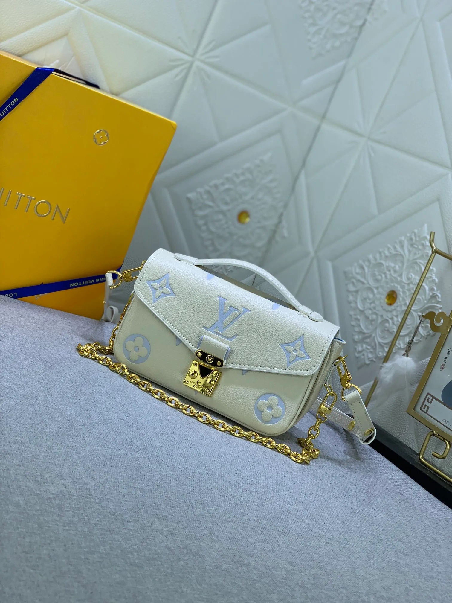 All Categories Official Website "Brand Women's Bags" Women's Bags 💙 LV 2024 New LV Crossbody Bag