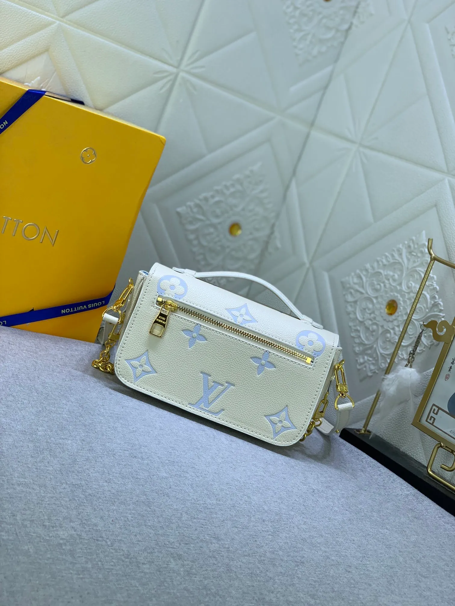 All Categories Official Website "Brand Women's Bags" Women's Bags 💙 LV 2024 New LV Crossbody Bag