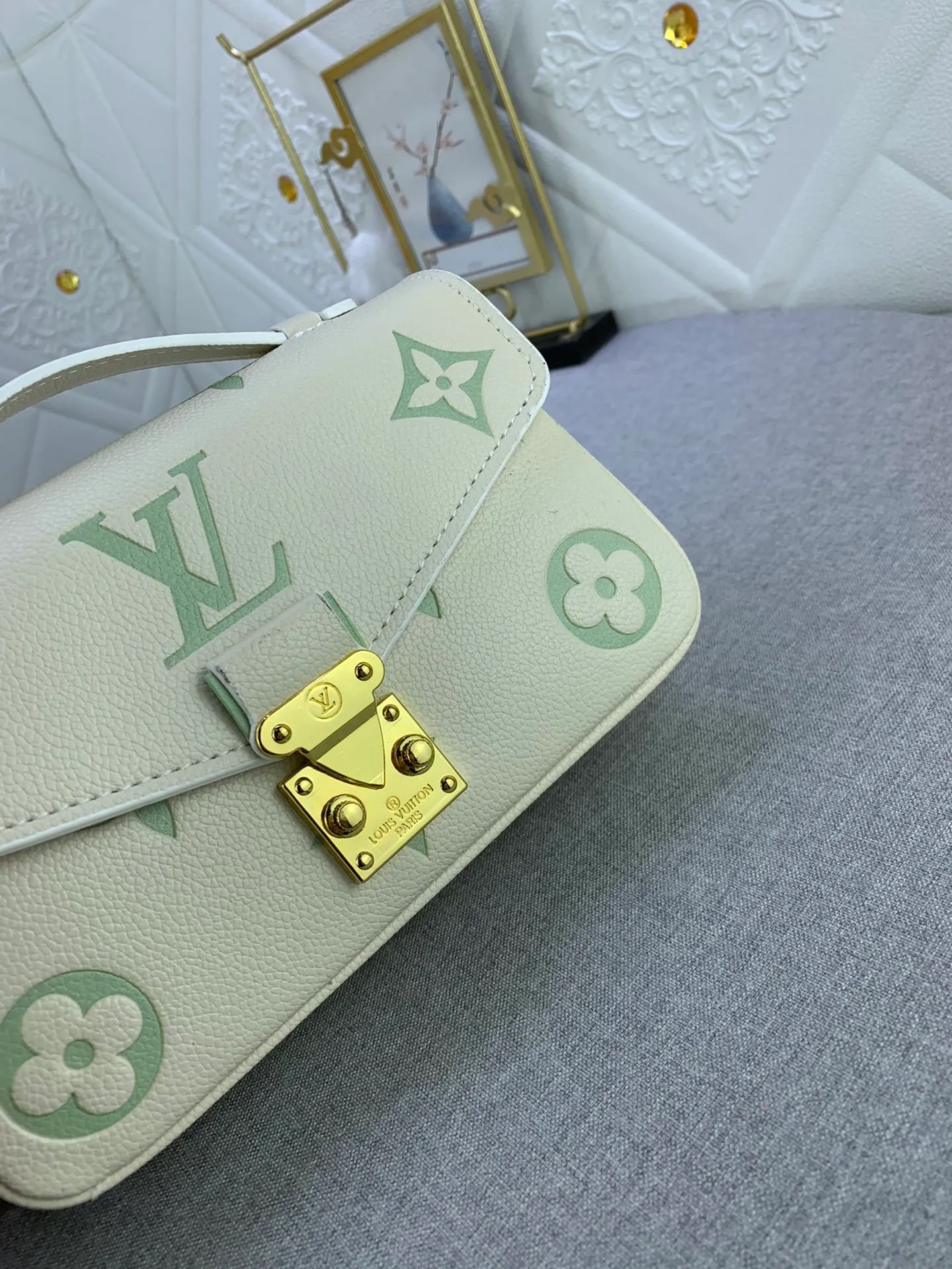 All Categories Official Website "Brand Women's Bags" Women's Bags 💙 LV 2024 New LV Crossbody Bag