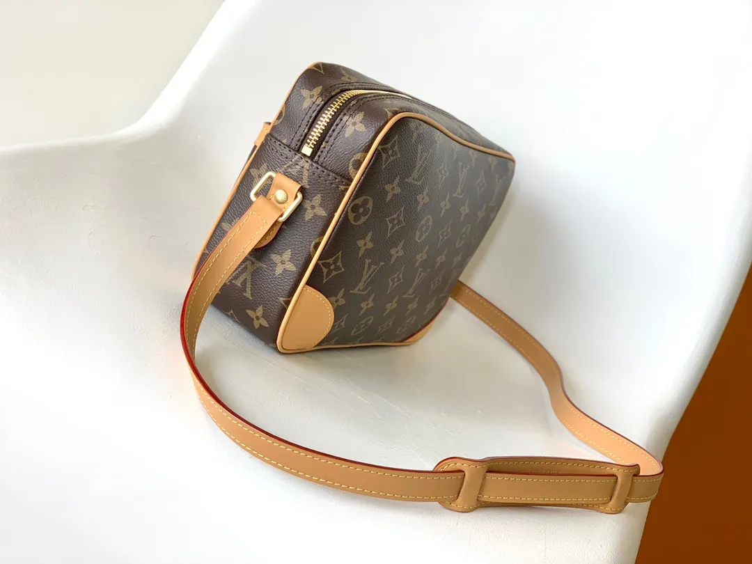All Categories Official Website "Brand Women's Bags" Women's Bags 💙 LV 2026 New LV Crossbody Bag