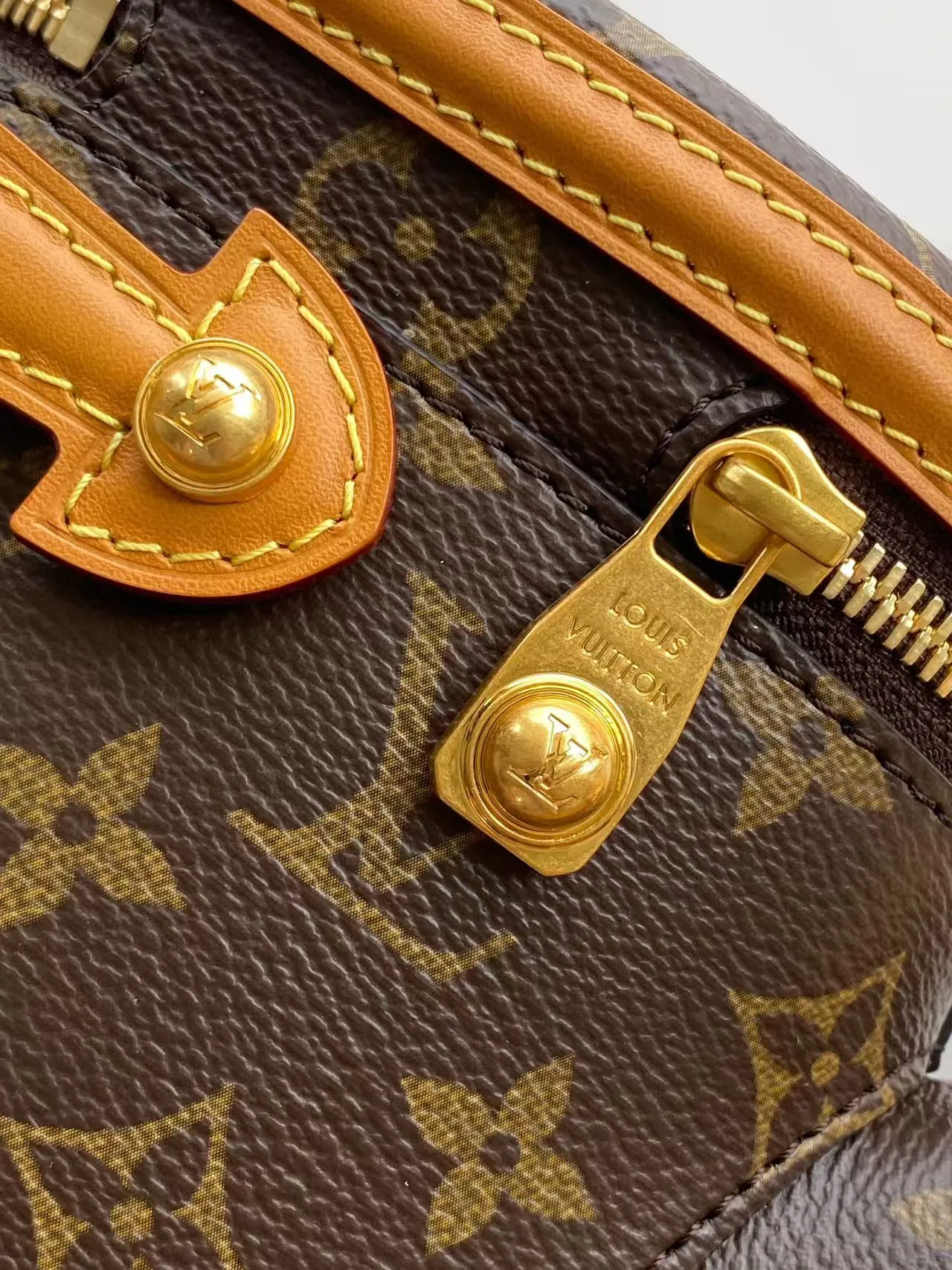 All Categories Official Website "Brand Women's Bags" Women's Bags 💙 LV 2026 Official Website New LV Crossbody Bag