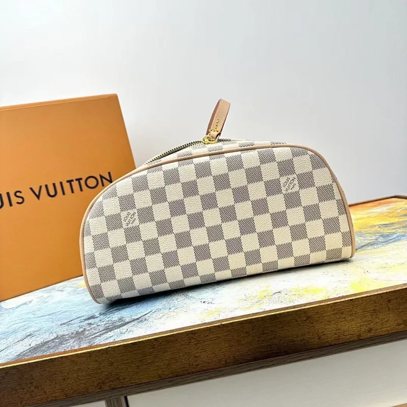 All categories Official website "Brand Women's Bags" Women's Bags 💙 LV 2025 new LV toiletry bag