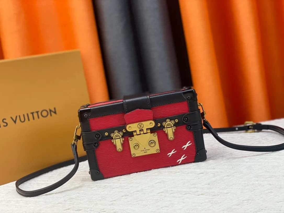 All Categories Official Website "Brand Women's Bags" Women's Bags 💙 LV 2023 New LV Crossbody Bag