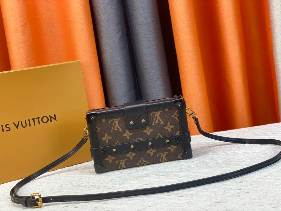 All Categories Official Website "Brand Women's Bags" Women's Bags 💙 LV 2023 New LV Crossbody Bag