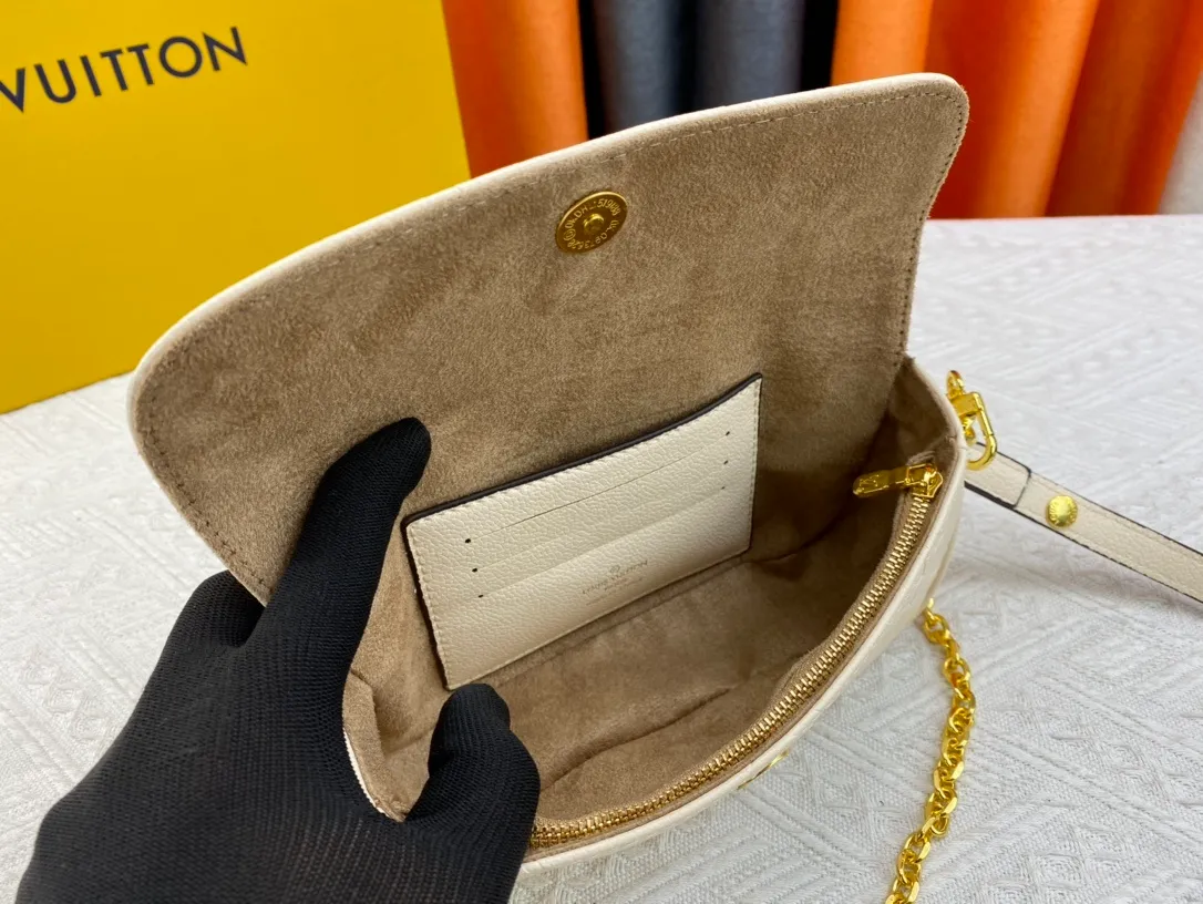 All Categories Official Website "Brand Women's Bags" Women's Bags 💙 LV 2023 New LV Crossbody Bag