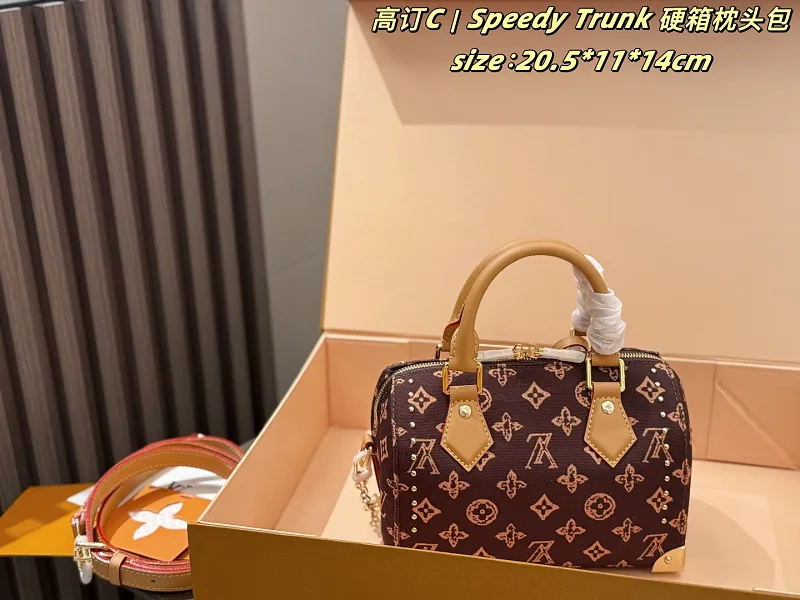 All Categories Official Website "Brand Women's Bags" Women's Bags 💙 LV 2026 New LV Crossbody Bag