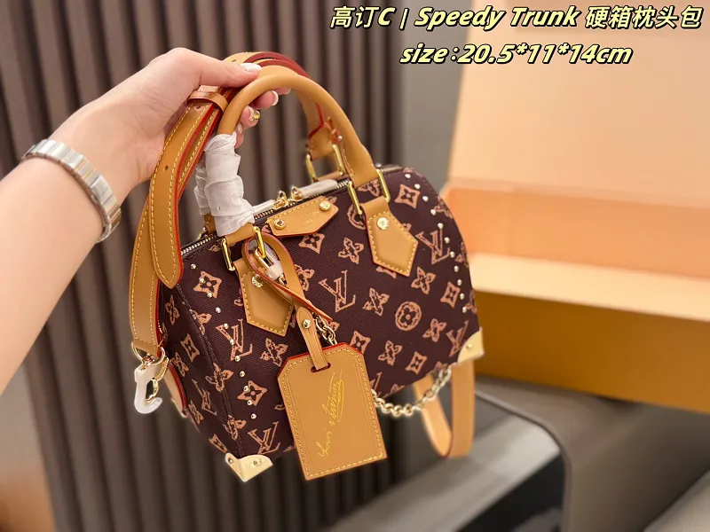 All Categories Official Website "Brand Women's Bags" Women's Bags 💙 LV 2026 New LV Crossbody Bag