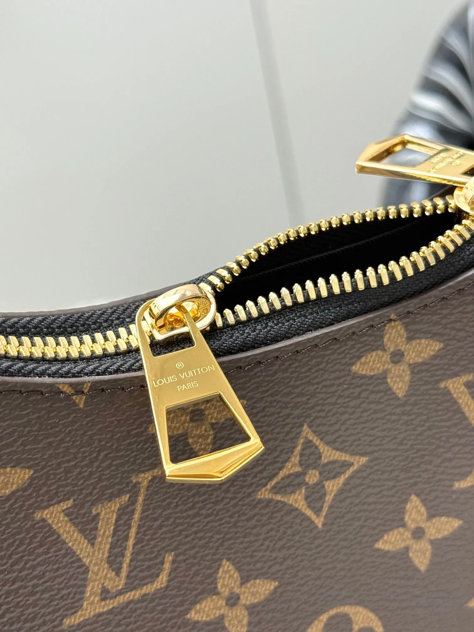 All Categories Official Website "Brand Women's Bags" Women's Bags 💙 LV 2025 New LV Crossbody Bag