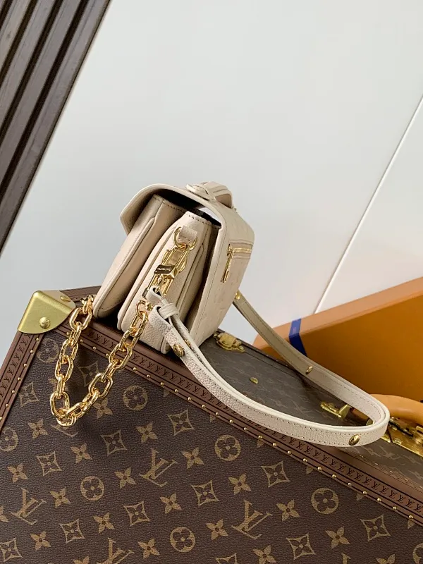 All Categories Official Website "Brand Women's Bags" Women's Bags 💙 LV 2026 New LV Crossbody Bag