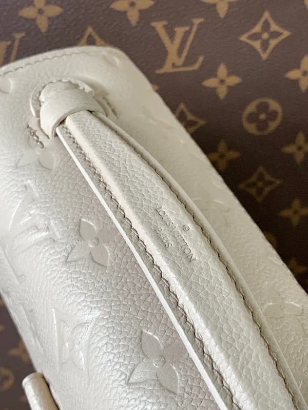 All Categories Official Website "Brand Women's Bags" Women's Bags 💙 LV 2026 New LV Crossbody Bag