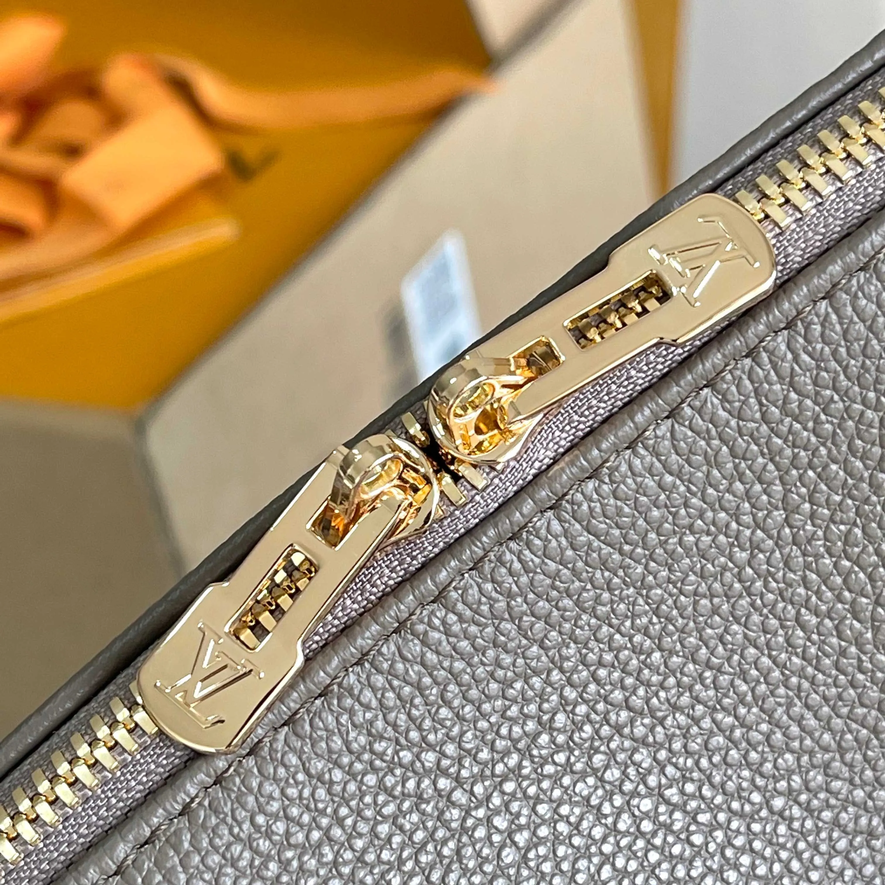 All Categories Official Website "Brand Women's Bags" Women's Bags 💙 LV LV 2026 New Crossbody Shoulder Bag