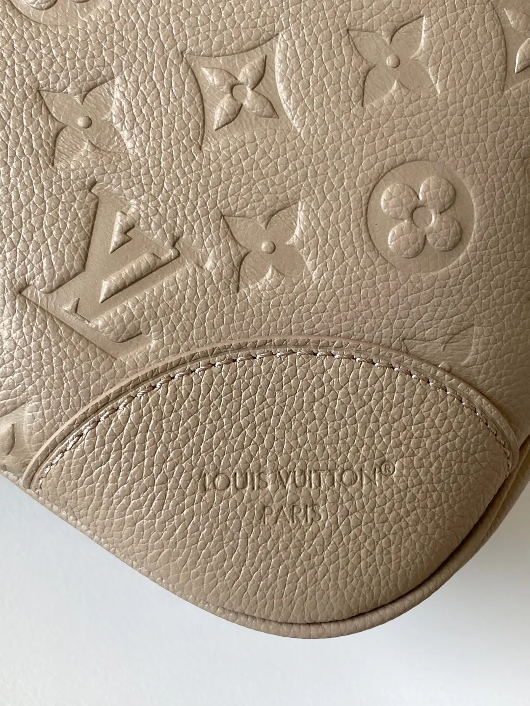 All Categories Official Website "Brand Women's Bags" Women's Bags 💙 LV 2025 New LV Crossbody Bag