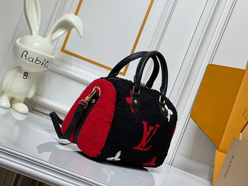 All Categories Official Website "Brand Women's Bags" Women's Bags 💙 LV 2026 New LV Crossbody Bag